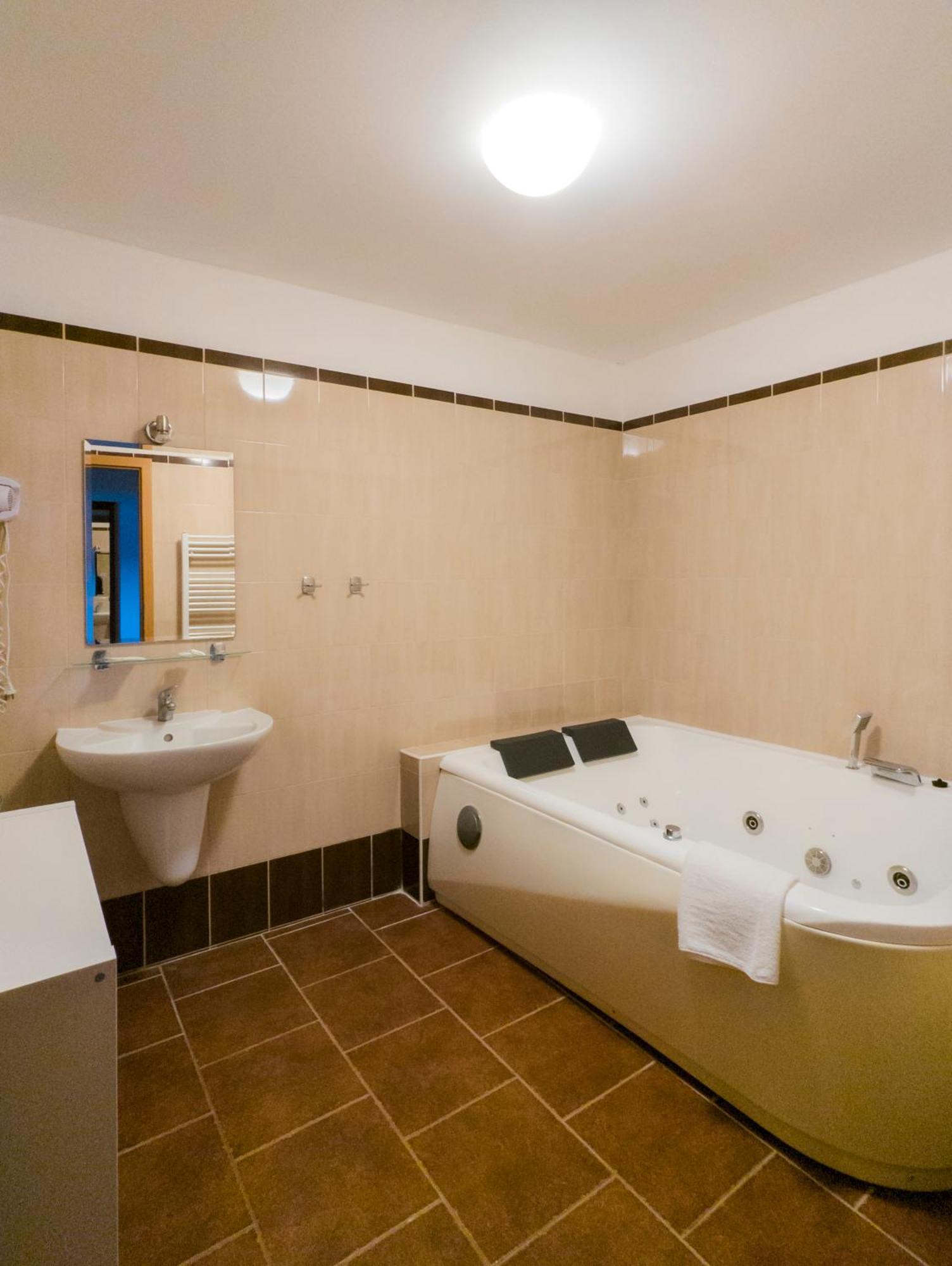 Panska Sypka Hotel เซดเลซ ภายนอก รูปภาพ
